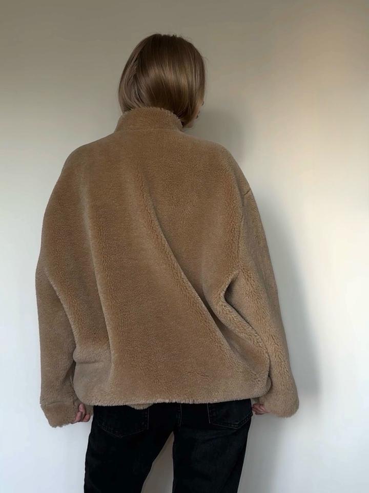Плюшевый бомбер Zara