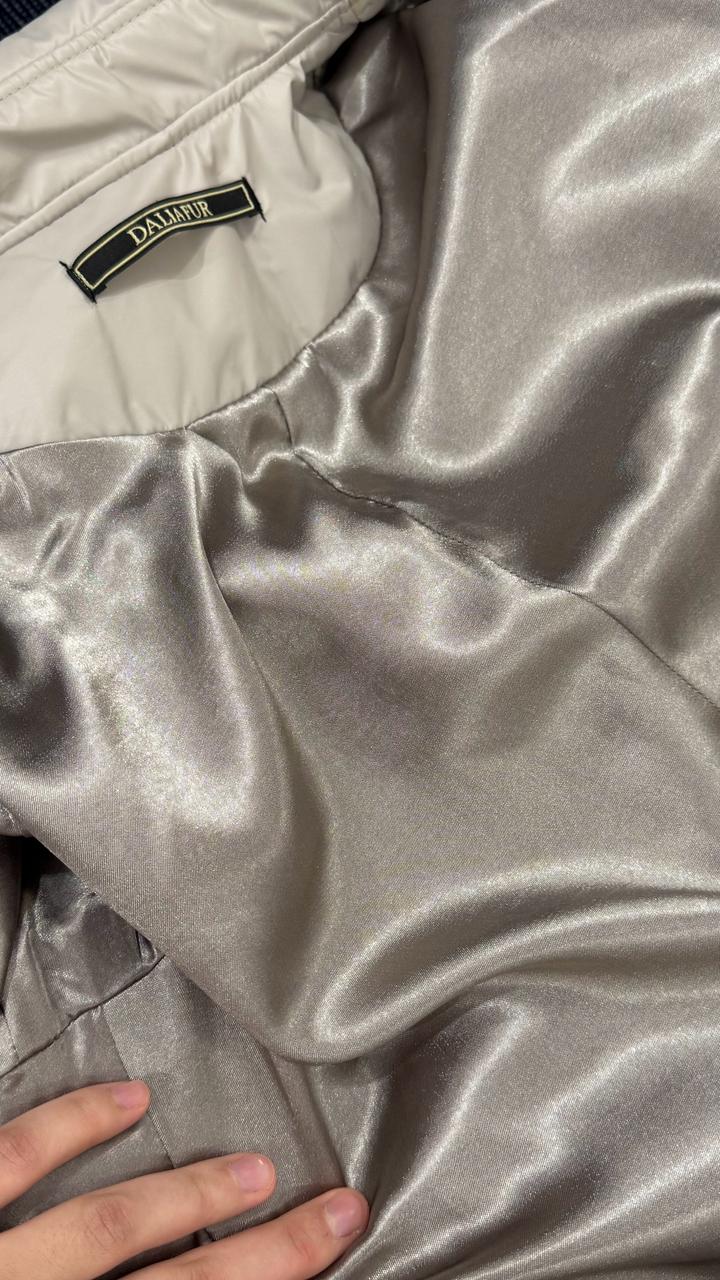 Демисезонная пальто-куртка, стеганая, почти новая