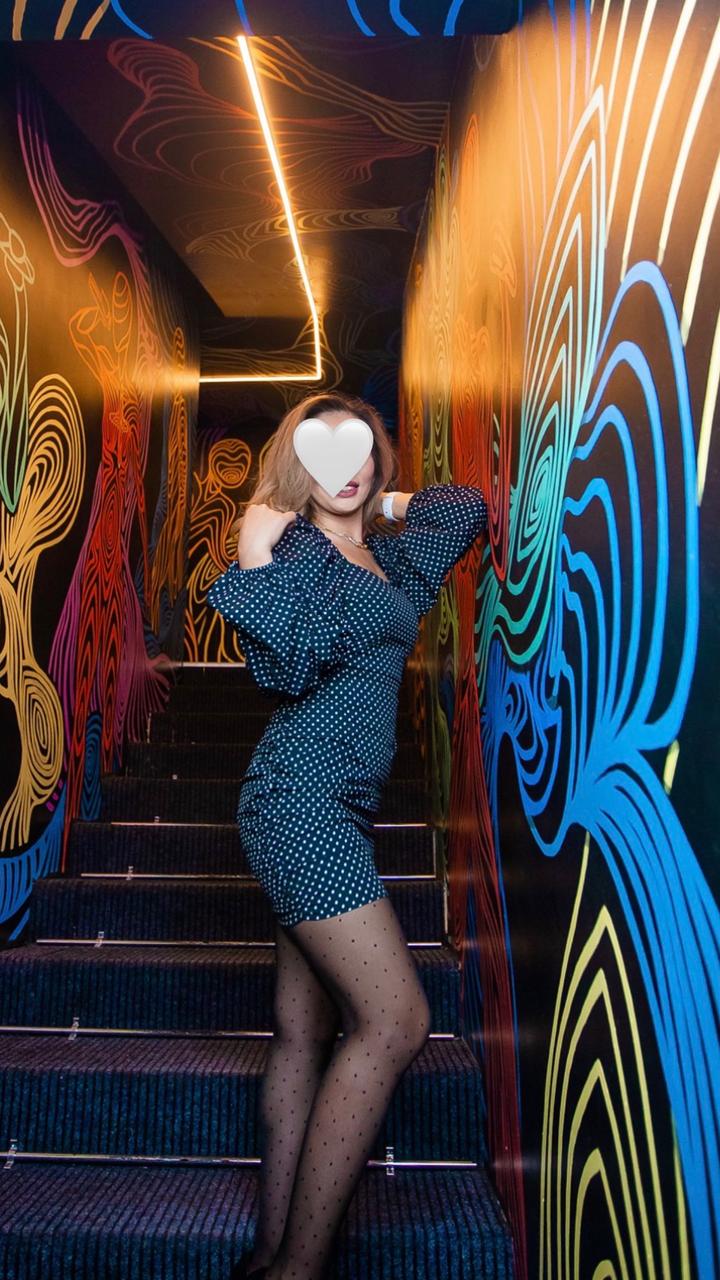 Платье в мелкий горошек