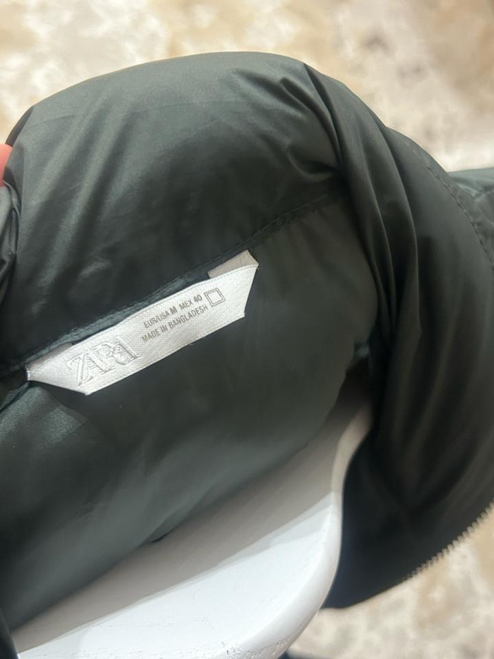 Жилет Zara