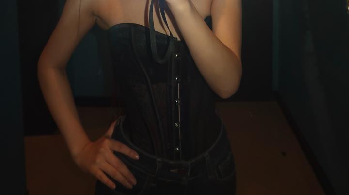 Черный корсет вечерний