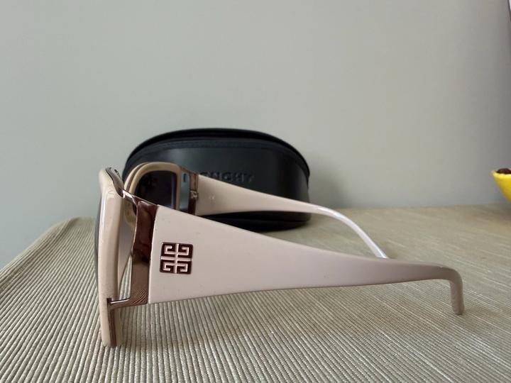 Очки Givenchy