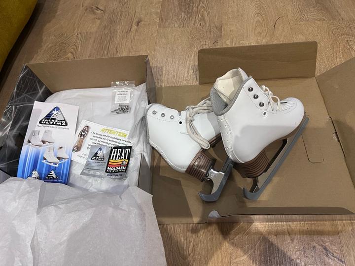 Коньки Jackson Elle Fusion c лезвиями Ultima Mirage