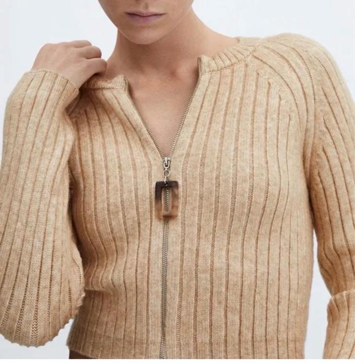 Бежевый кардиган Mango