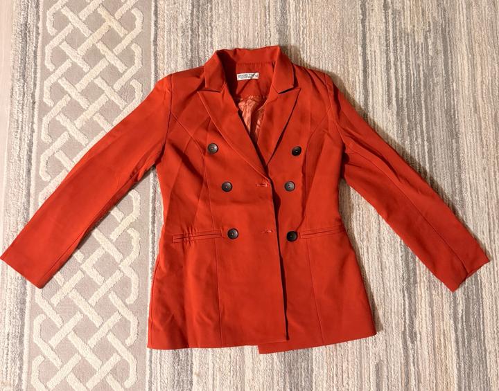 Костюм женский