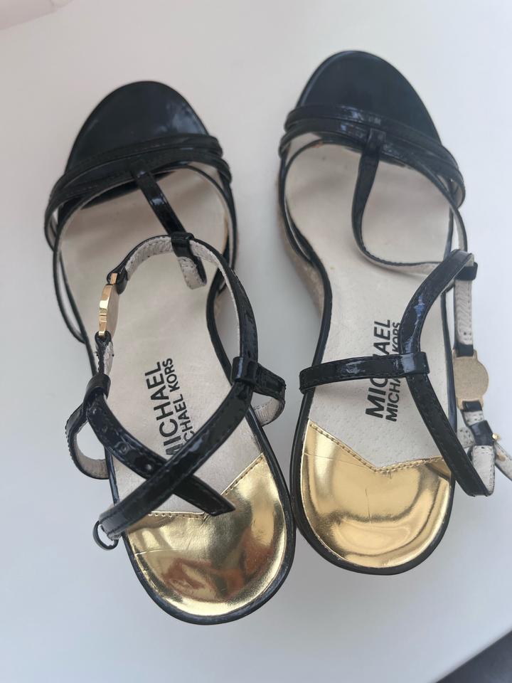 Сандалии на танкетке Michael Kors 36