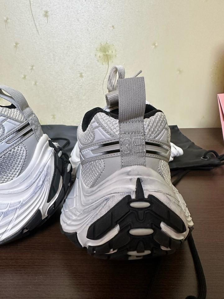 Balenciaga 10XL White/Grey