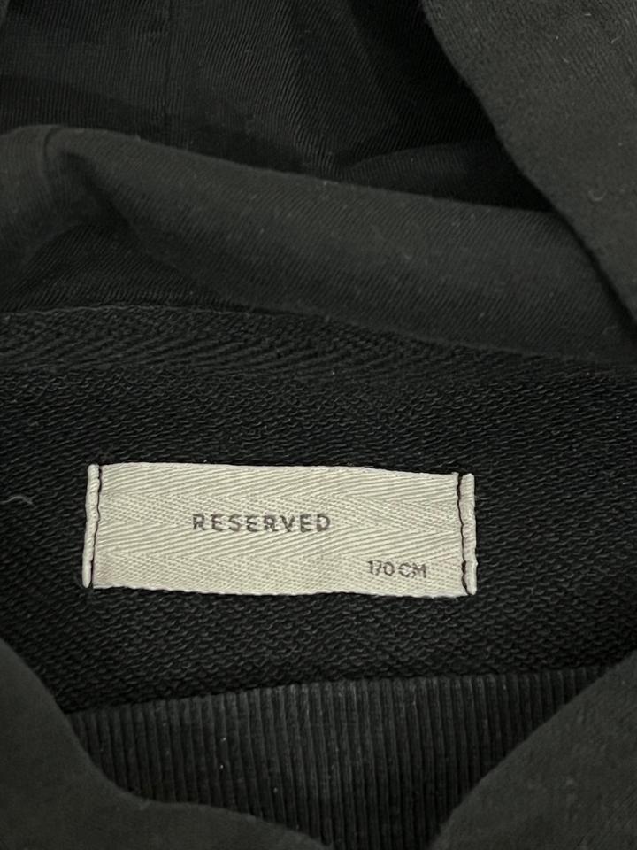 Худи Reserved