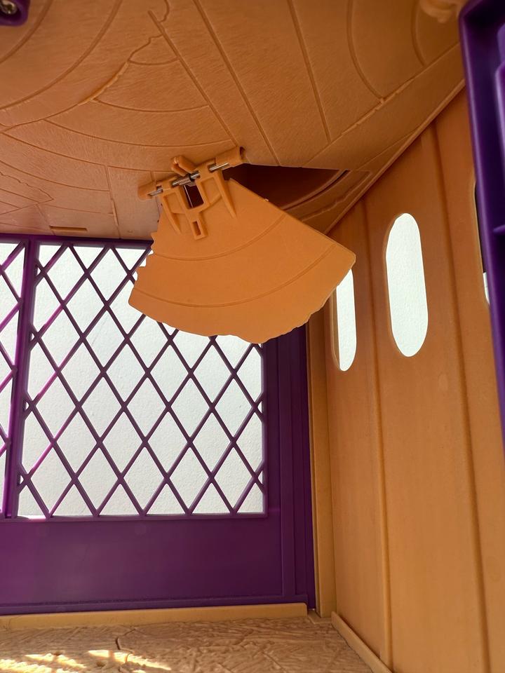 Игрушка. Домик для питомца