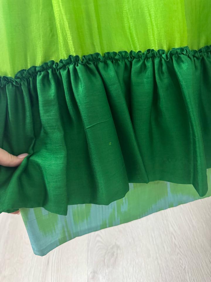 Платье от дизайнера Lalifashion