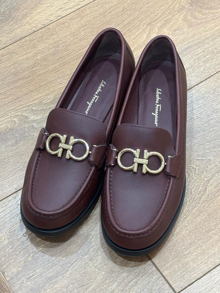 Бордовые кожаные лофферы Salvatore Ferragamo