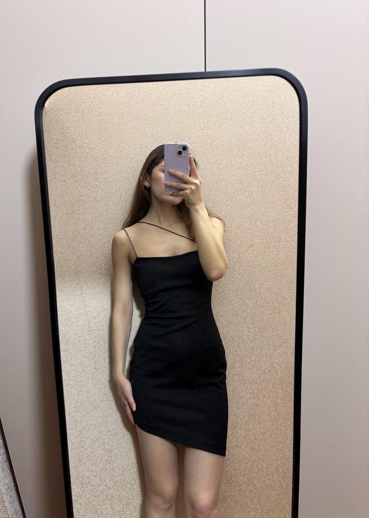 Платье черное Lichi