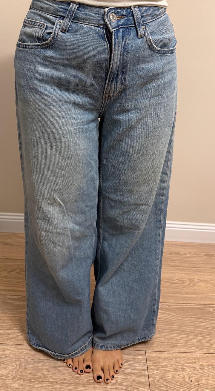 Джинсы bershka