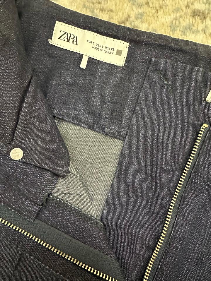 Шорты Zara