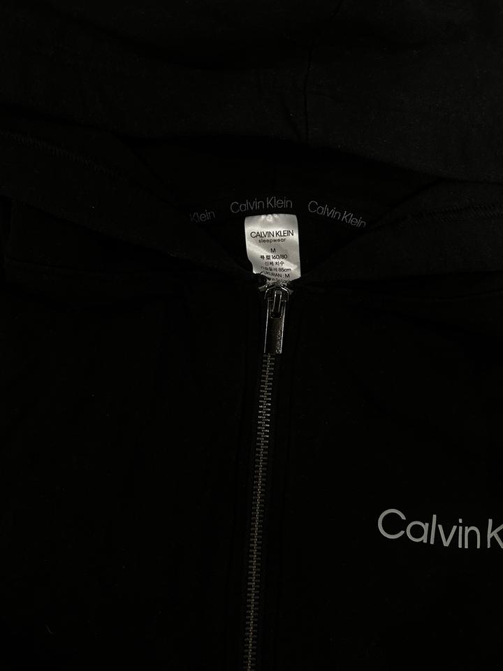 Зипка от Calvin Klein