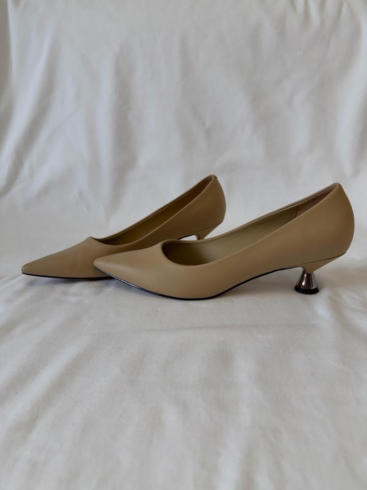 Туфли лодочки Charles and Keith