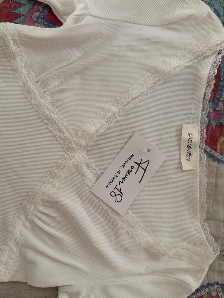 Белая кружевная кофта