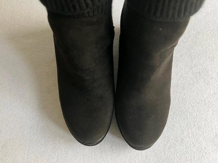 Ботинки на скрытой платформе 38 размер из искусственной замши с отворотом манжет