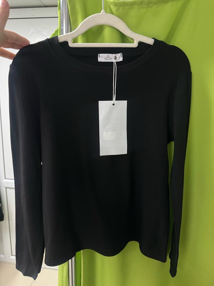 Блузка черный