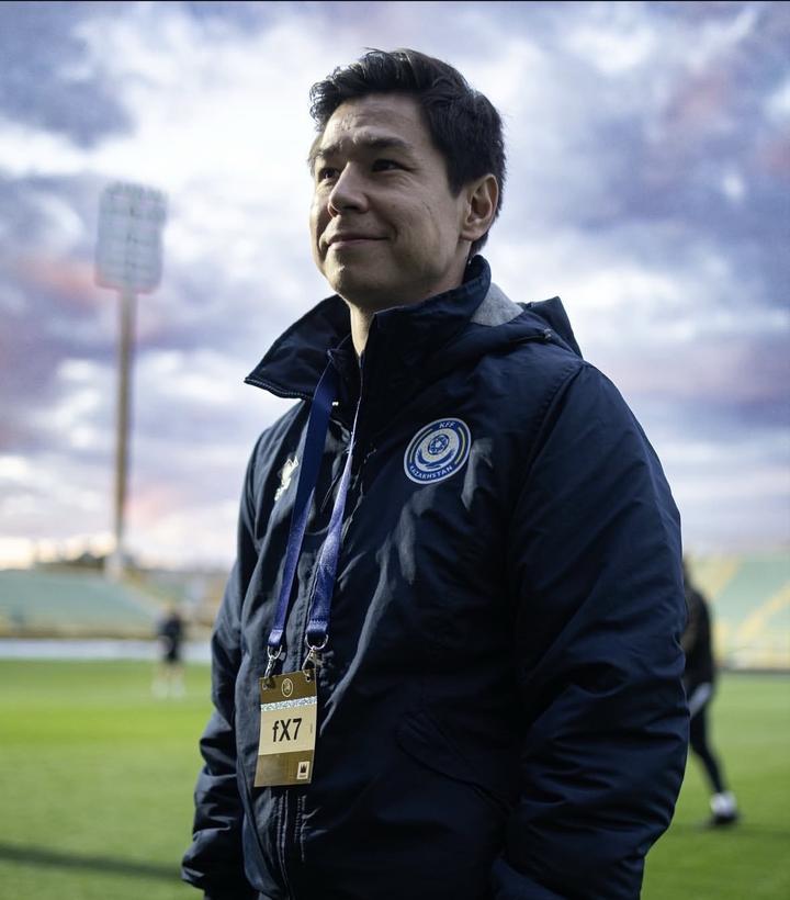 Куртка спортивная осень errea