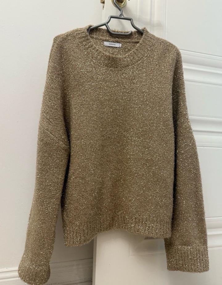 Свитер джемпер золотой Reserved