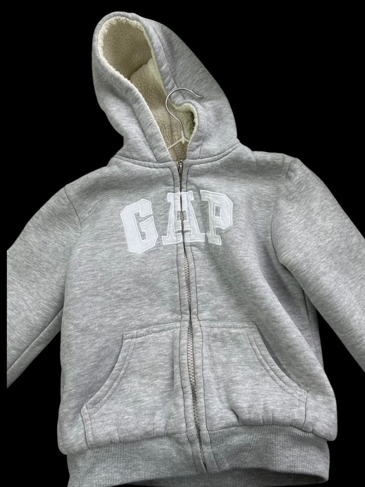 Утепленная кофта на 3 года