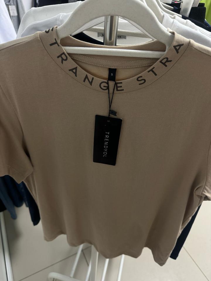 Футболка Trendyol