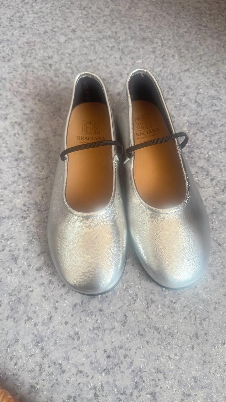 Серебристый балетка