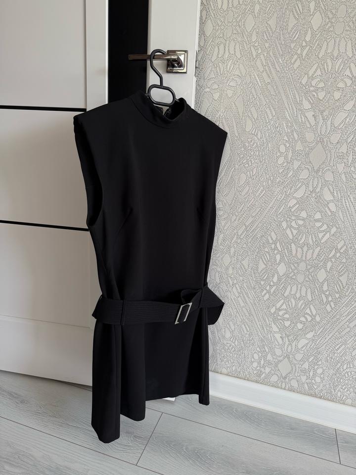 Черное короткое платье- Mango