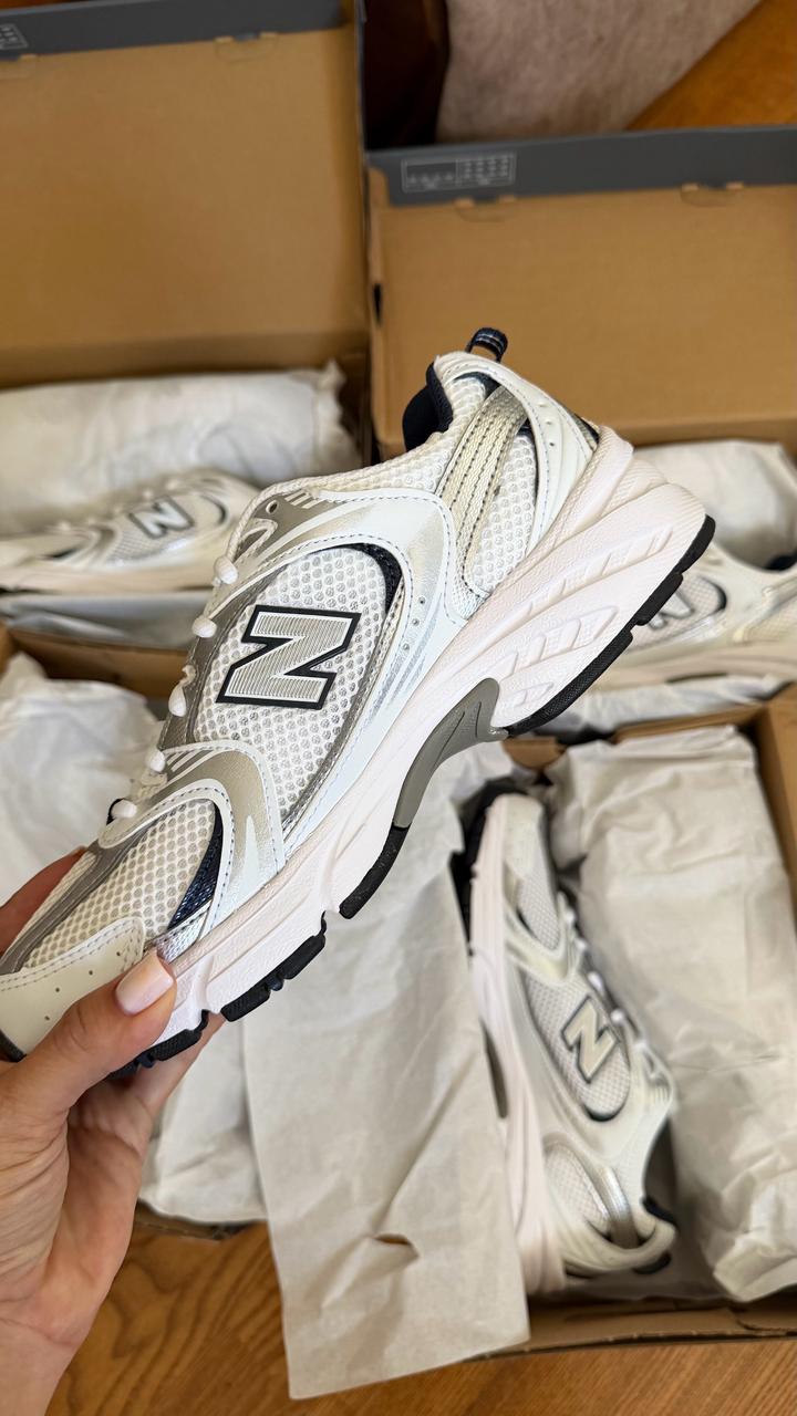 Кроссовки New balance Indigo