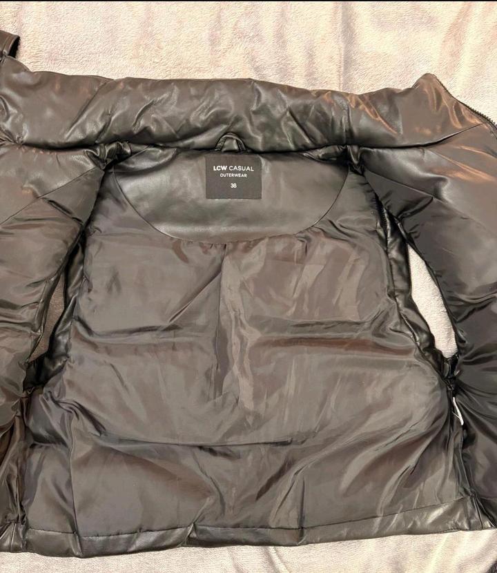 Безрукавка XS/S эко кожа