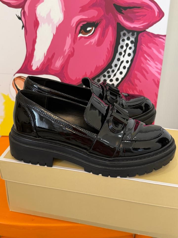 Лакированные лоферы Michael Kors