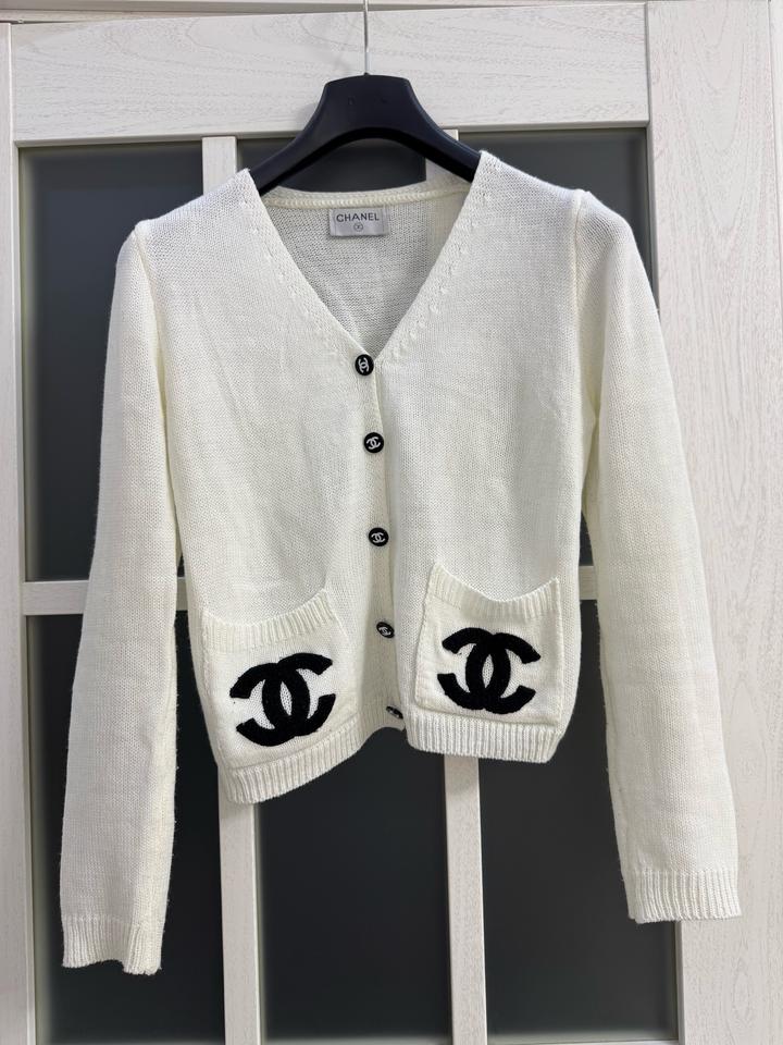 Белая кофточка Chanel