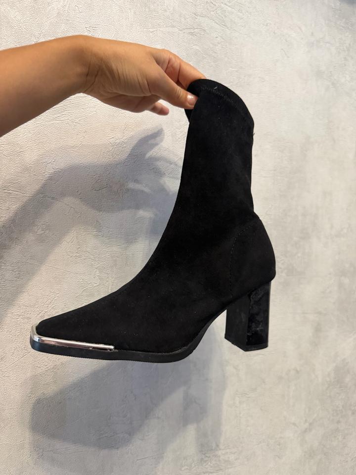 Отдам все обуви за 18.000 тг