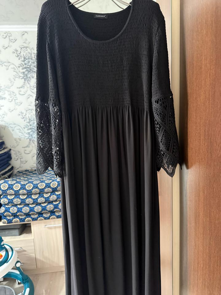 Черное платье