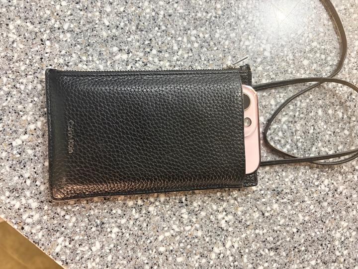 Сумка кросс-боди Calvin Klein