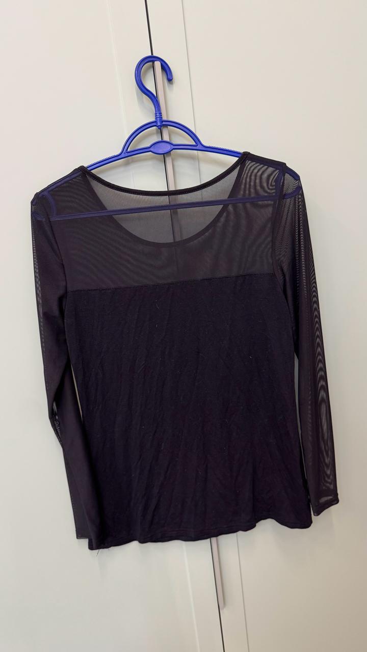 Кофта из вискозы.