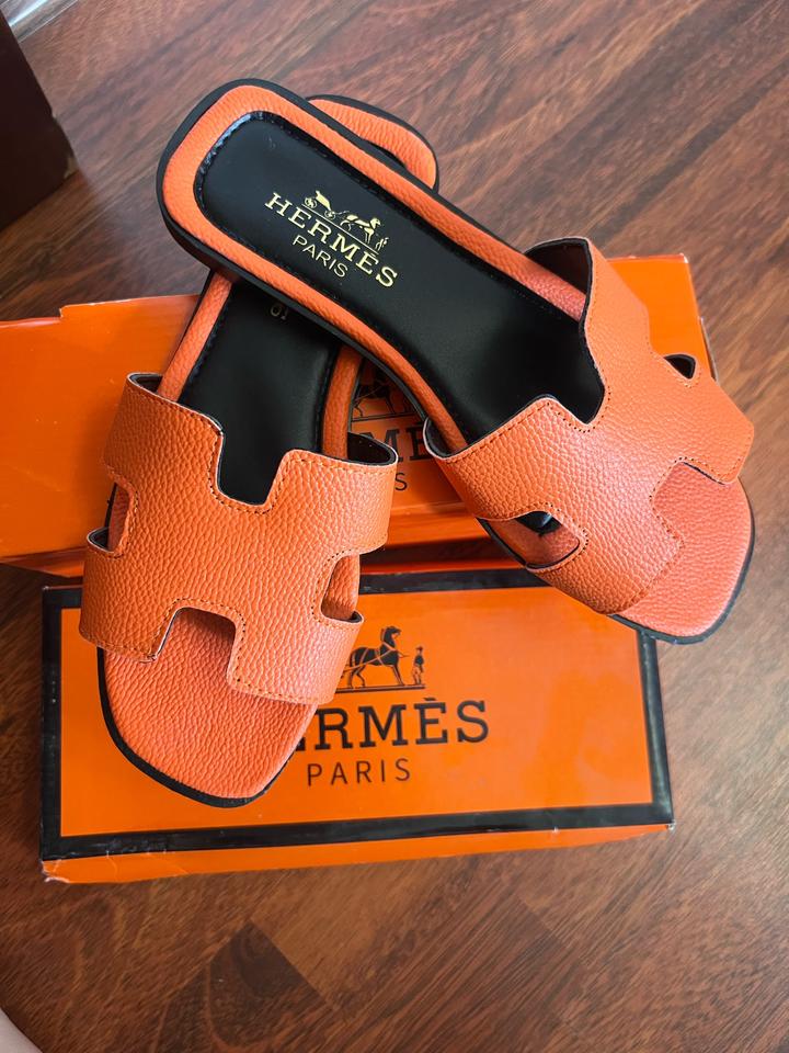 Новые тапочки Hermès