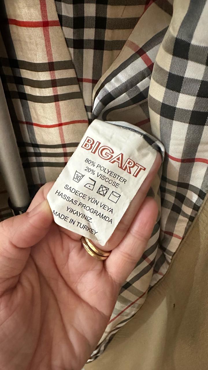 Тренч в очень хорошем состоянии