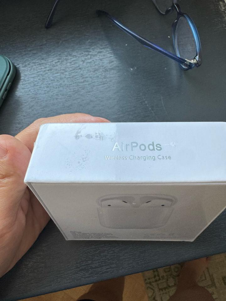 Apple AirPods 2