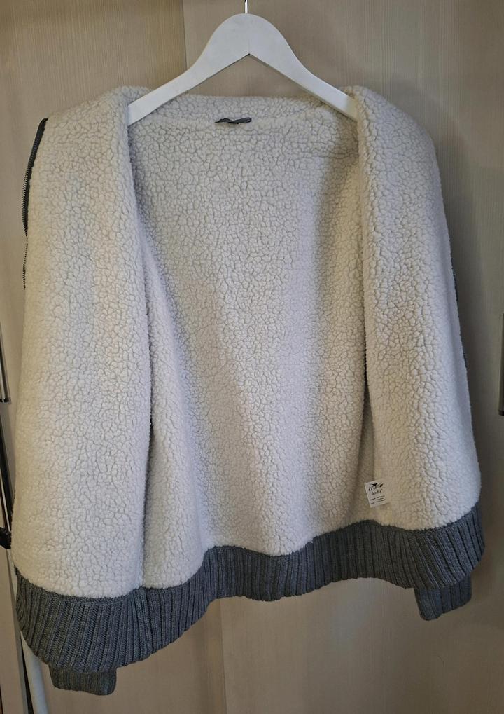 Тёплый кардиган от Alex Crane