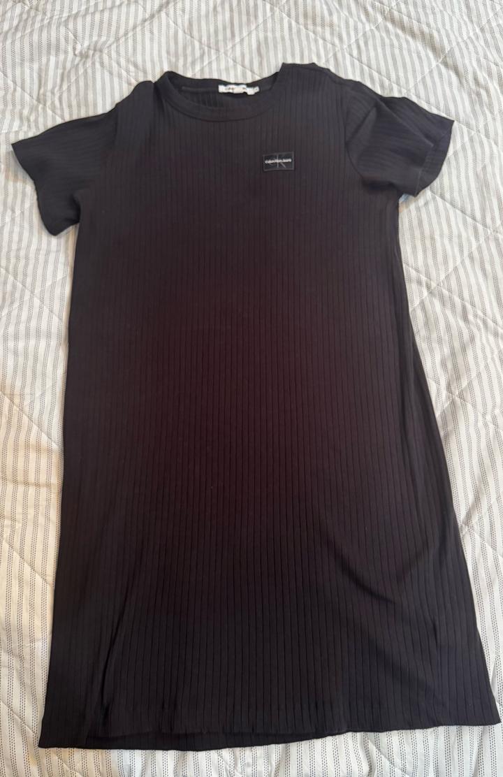 Платье из тонкого трикотажа