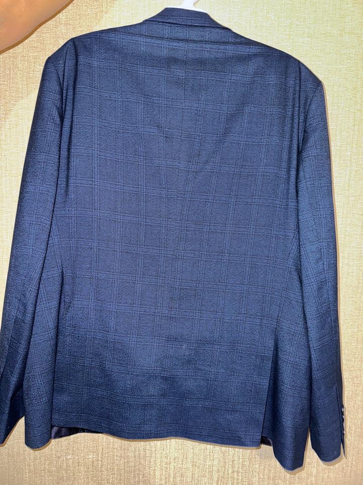 Мужской костюм в отличном состоянии