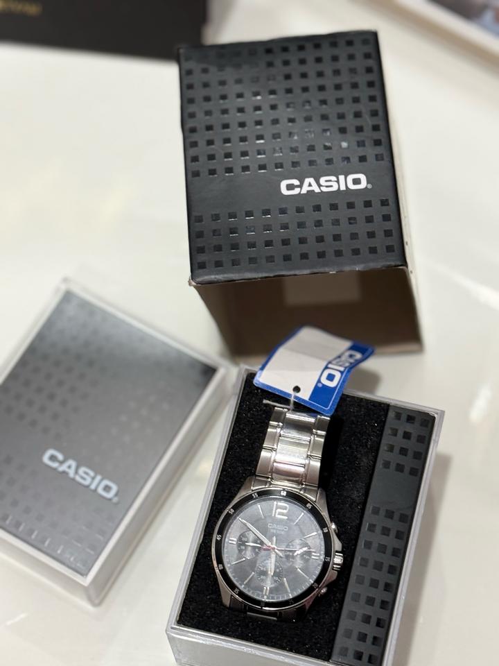 Часы Casio