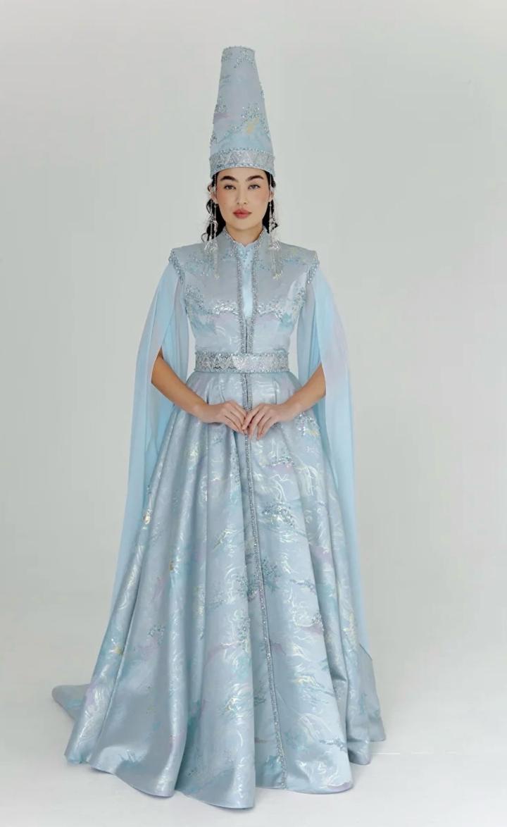 ПЛАТЬЕ УЗАТУ