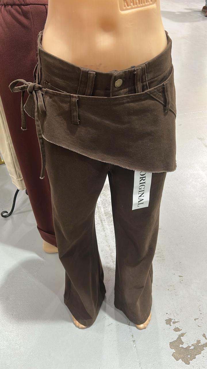 Продам джинсы с баской