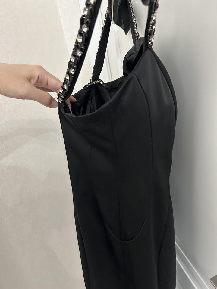 Черное платье Love Republic