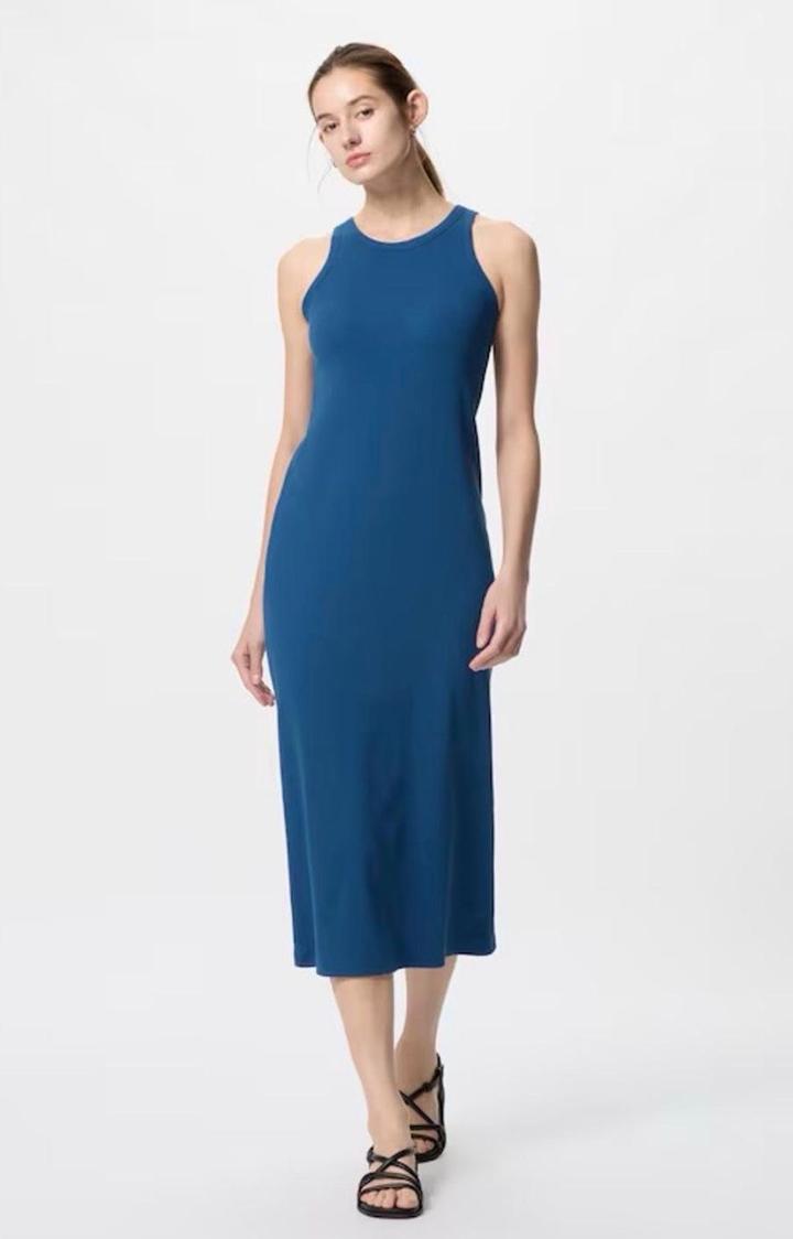 Платье Uniqlo с встроенными чашками