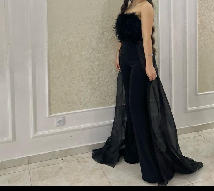 Продам вечернее комбинезон