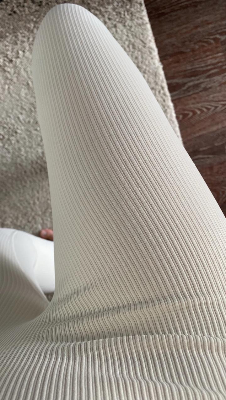 Леггинсы в рубчик размер S/M. Новые, в упаковке